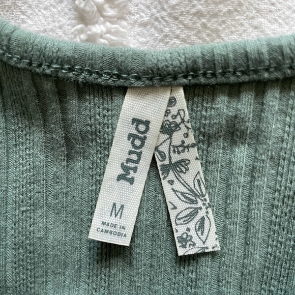 olive green tank - Picture 3 of 4